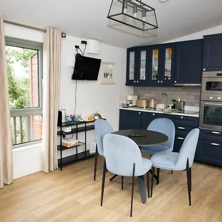 Private Country Made 4 Luxury Gathering