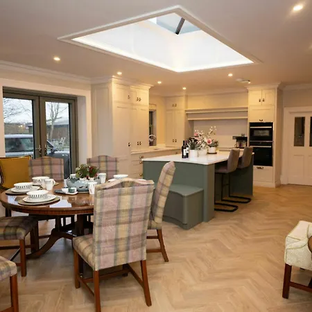 Private Country Made 4 Luxury Gathering Vakantiehuis *