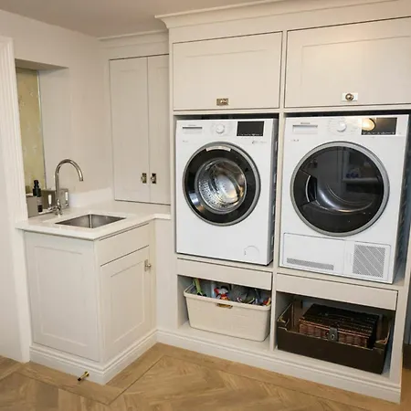 בית נופש Private Country Made 4 Luxury Gathering ניוקאסל ווסט