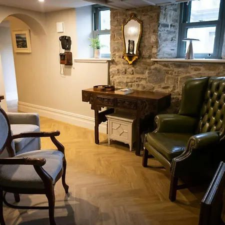 Private Country Made 4 Luxury Gathering