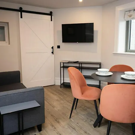 Private Country Made 4 Luxury Gathering