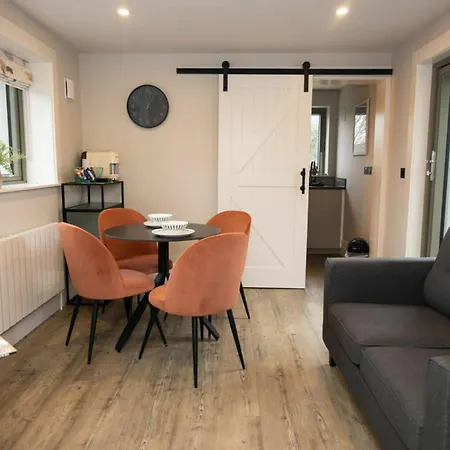 Private Country Made 4 Luxury Gathering Semesterbostad