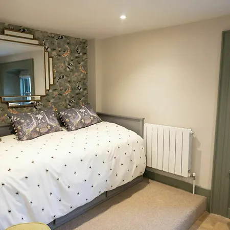 Private Country Made 4 Luxury Gathering Newcastle West